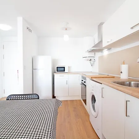 Apartment Global Properties, Moderno Con Terraza Y Vistas Al Mar *
